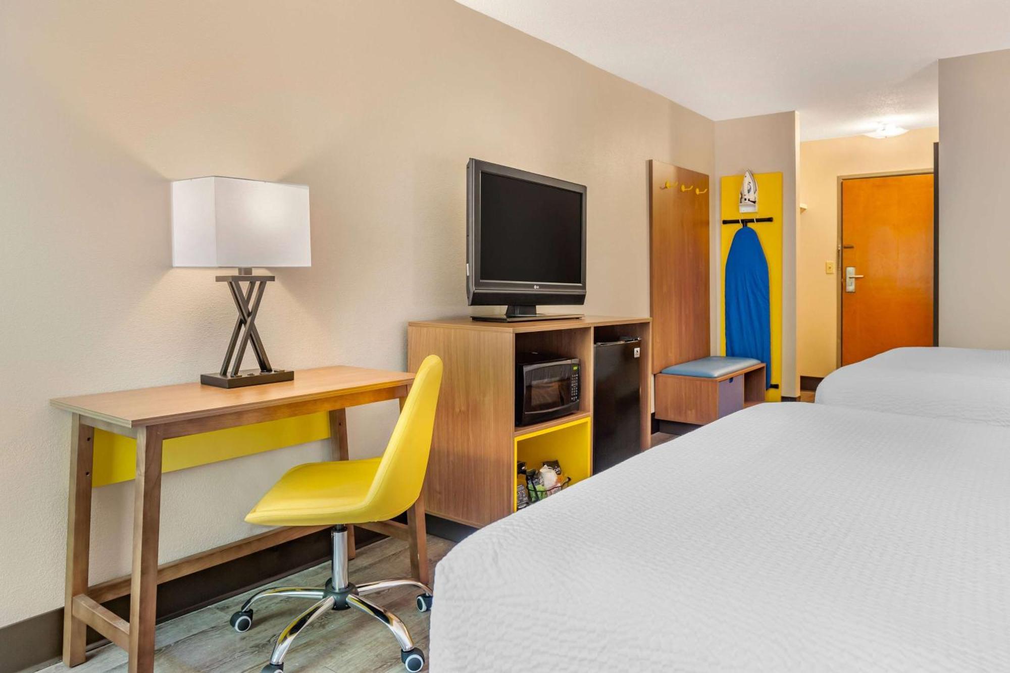 Days Inn & Suites By Wyndham Rocky Mount Golden East Kültér fotó