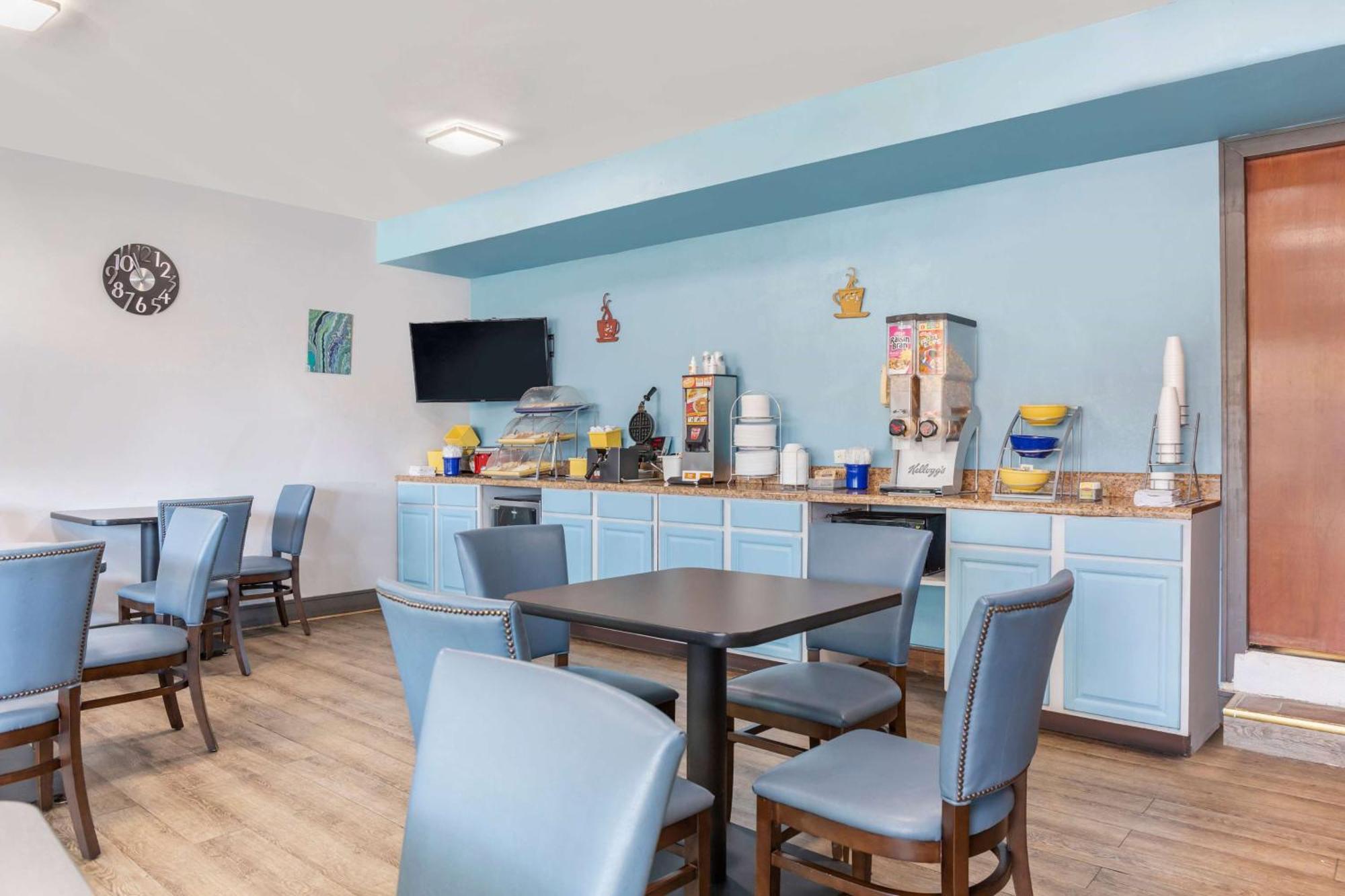 Days Inn & Suites By Wyndham Rocky Mount Golden East Kültér fotó